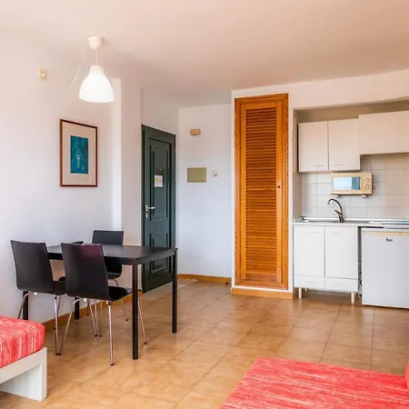 Apto Con Terraza 301 Будинок відпочинку Кала-Мільор